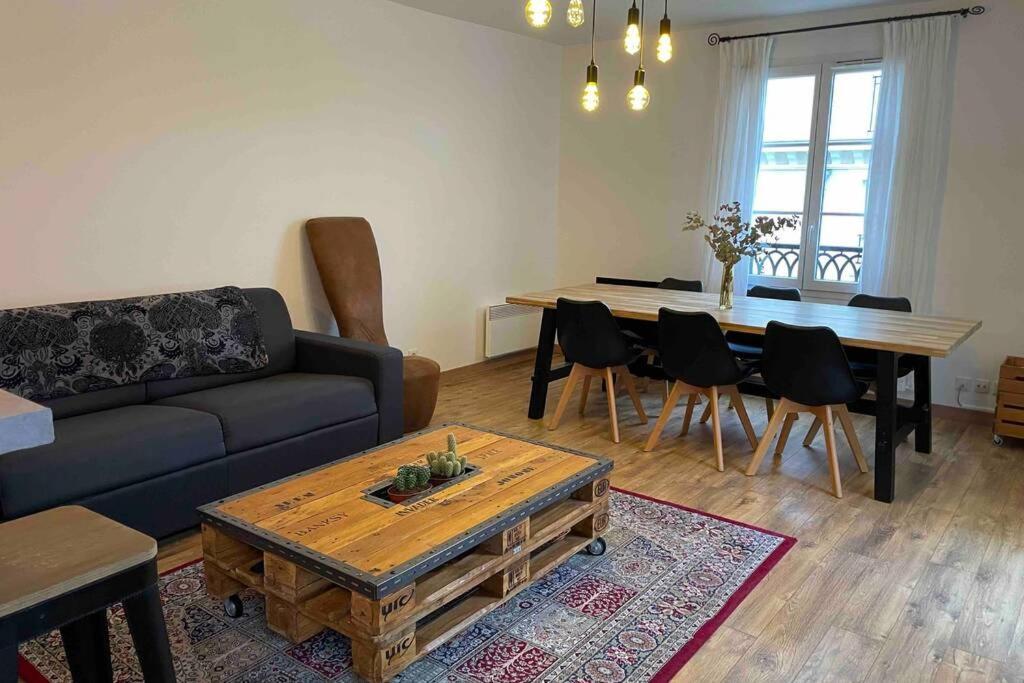 Appartement Terrasse Au Centre De Serris Exterior foto